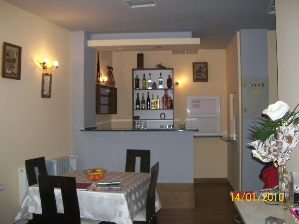 Hera Guest House 치플리크 외부 사진