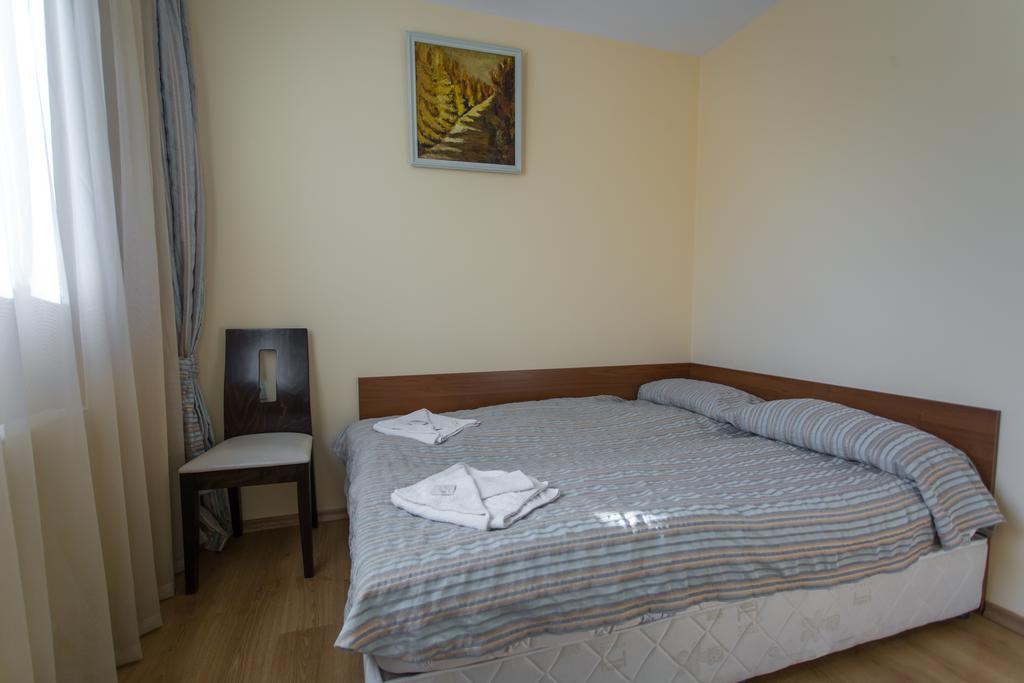 Hera Guest House 치플리크 외부 사진