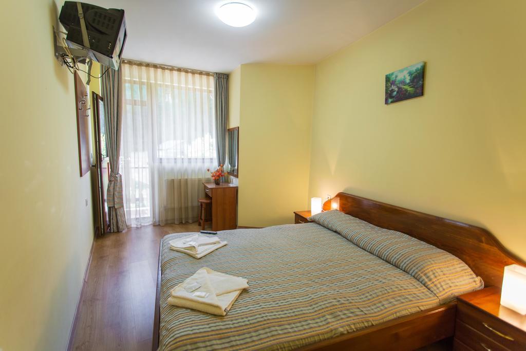 Hera Guest House 치플리크 외부 사진
