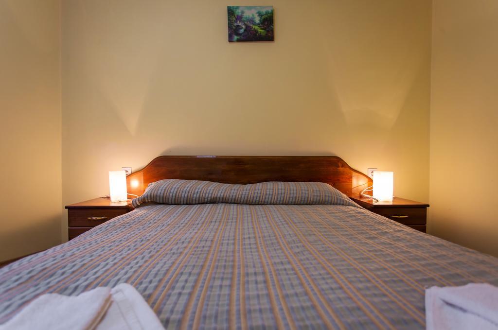 Hera Guest House 치플리크 외부 사진