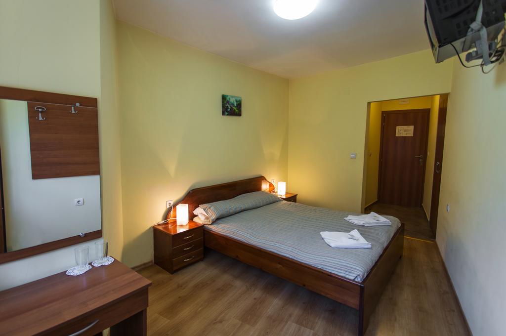 Hera Guest House 치플리크 외부 사진