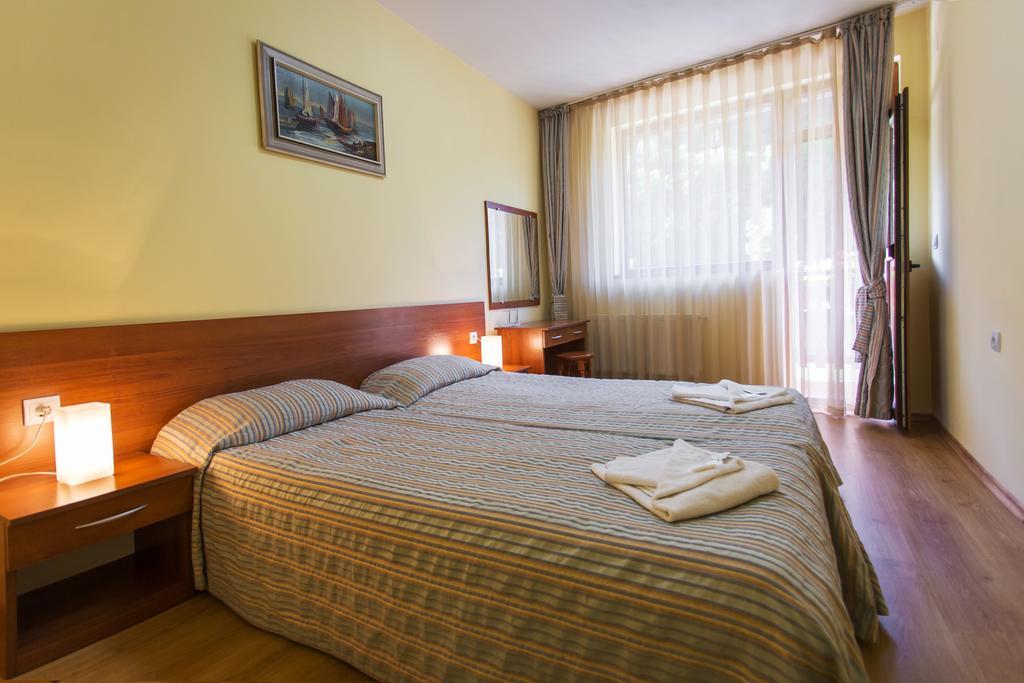 Hera Guest House 치플리크 외부 사진
