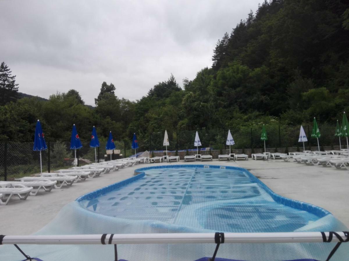 Hera Guest House 치플리크 외부 사진